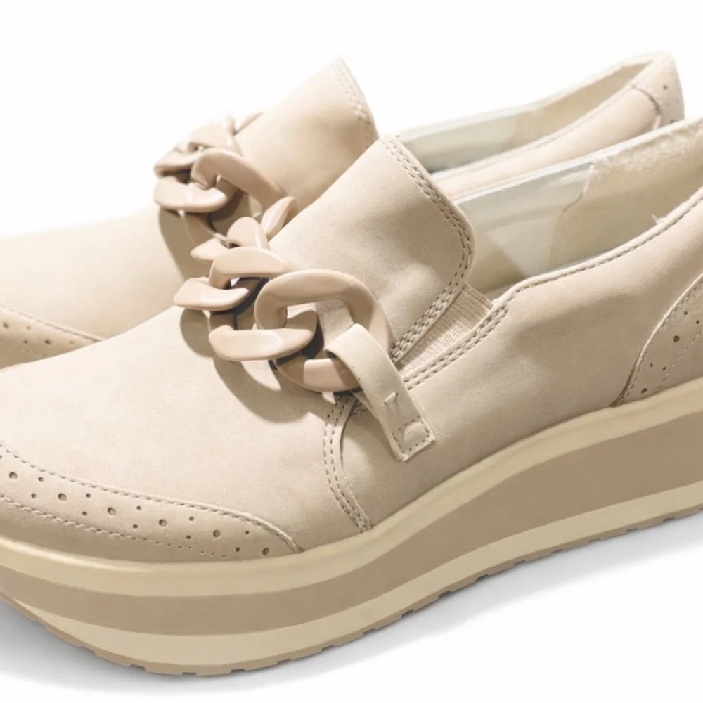 Dolce Vita Chunky Platform Loafers – Cream / Beige – Size 10 – NWOT